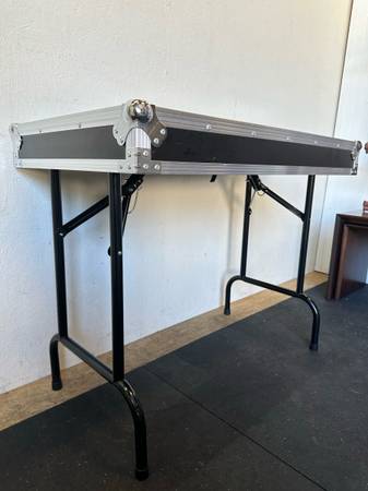 Deejay LED DJ Table with Locking Pins #0597