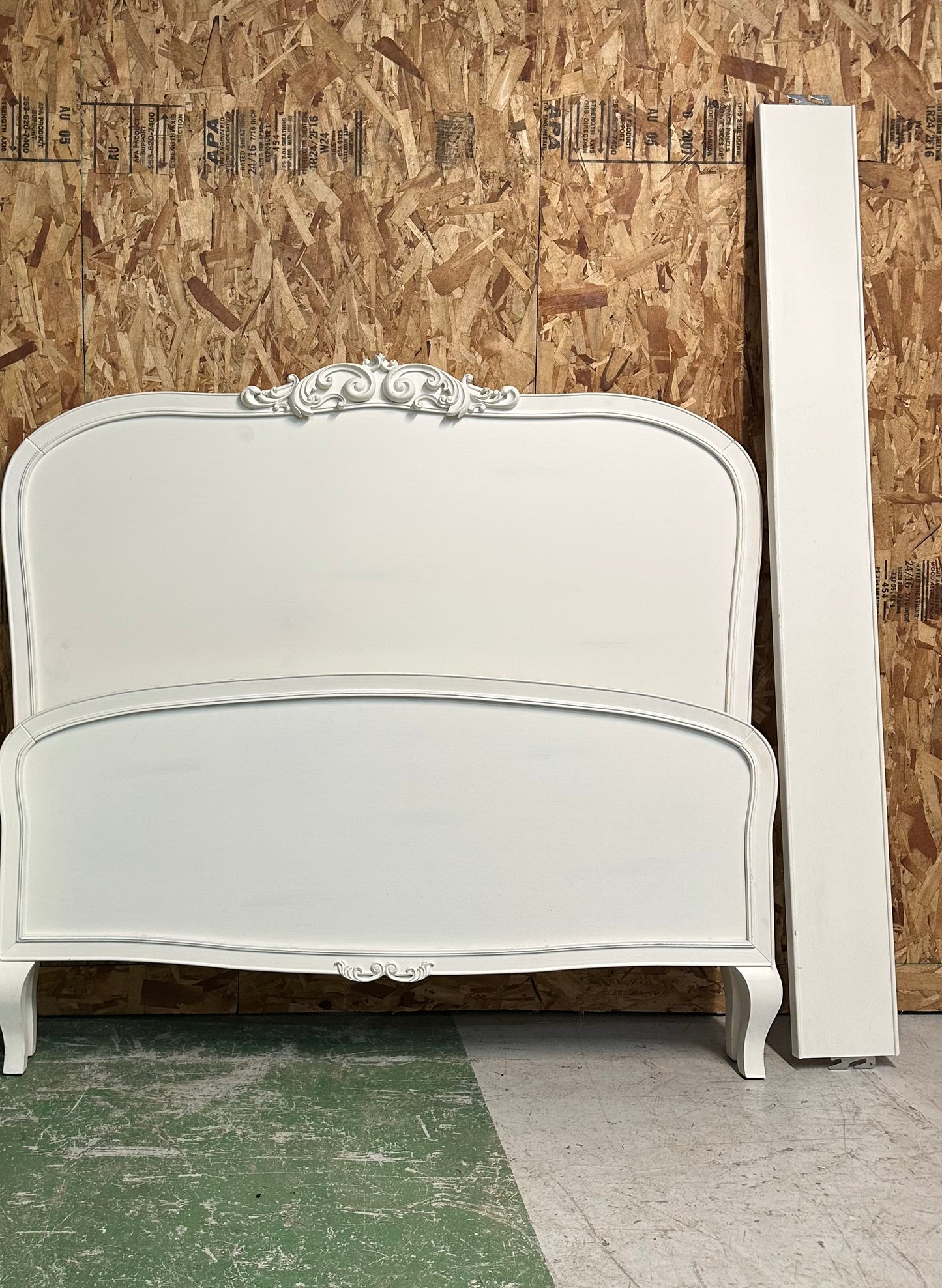 Pottery Barn Teen Lilac Full size Bed#0820