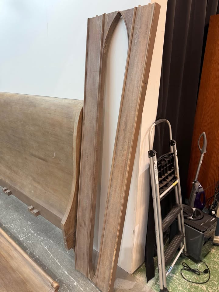 King Size Restoration Hardware Empire Rosette Calking Sleigh Bed