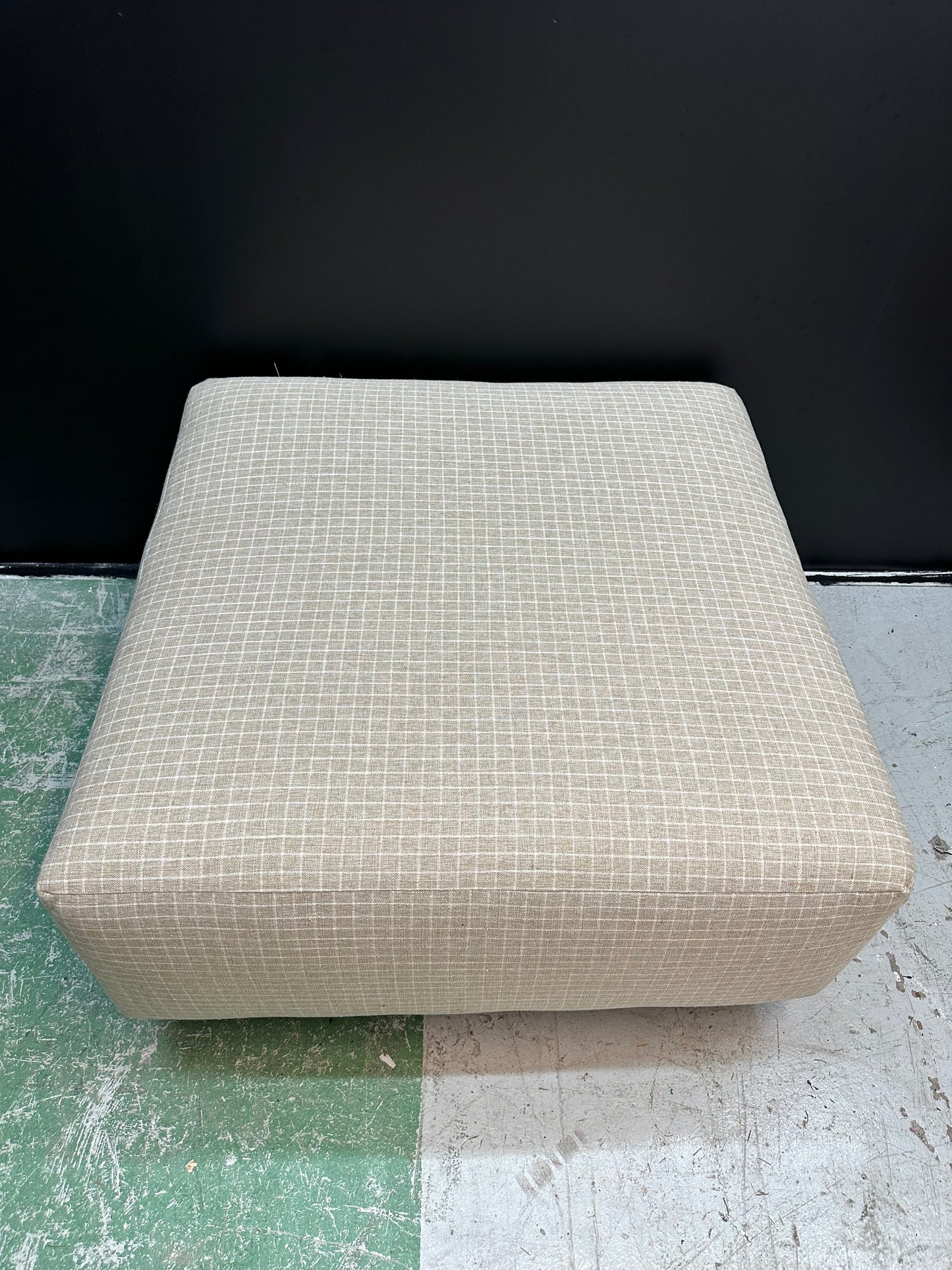 Ashley Furniture Oversized Accent Ottoman in Sandstone #0862