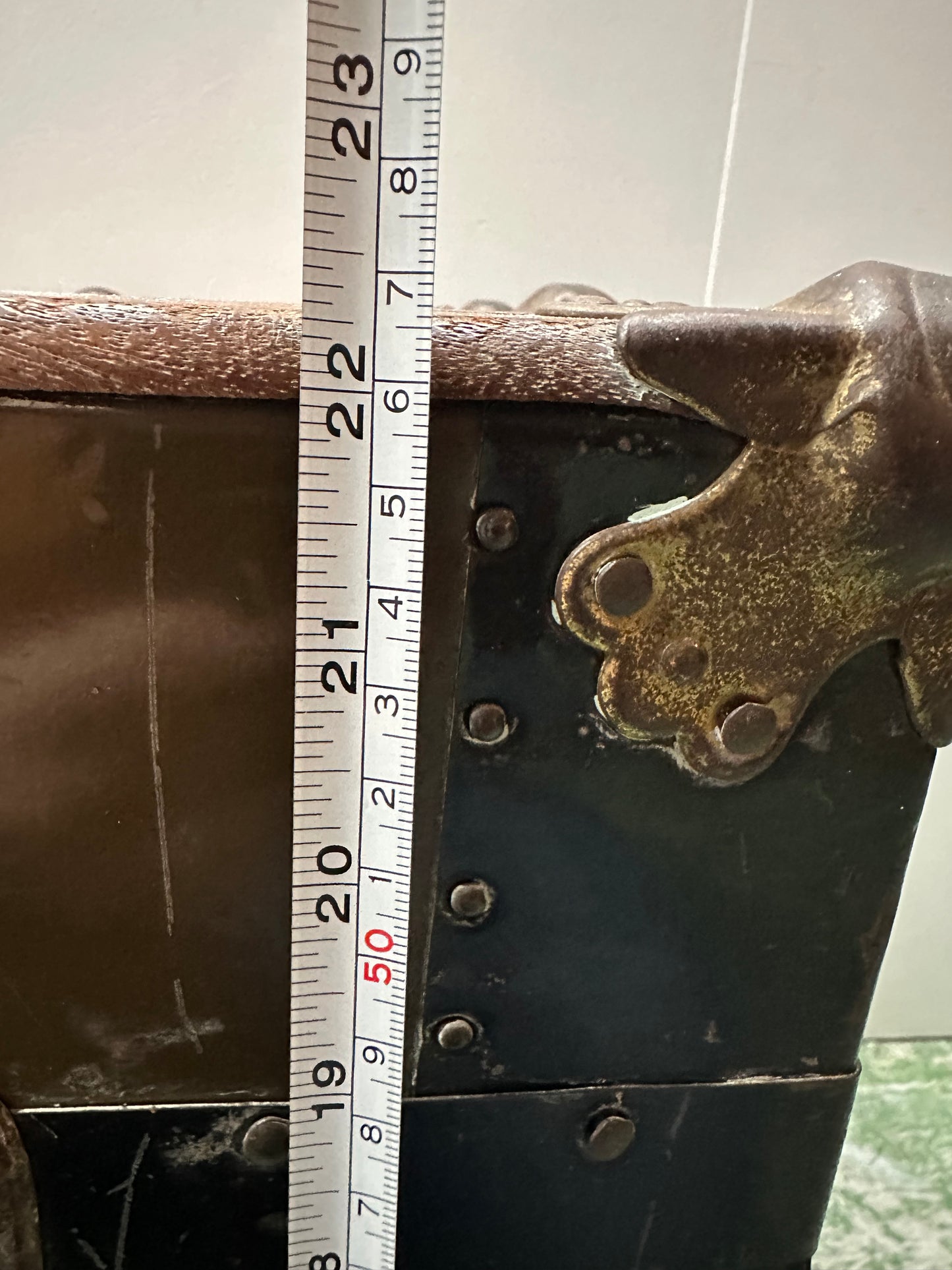 Antique Steamer Trunk #0976