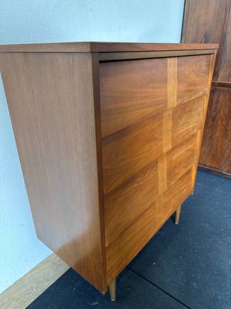 Ward Furniture Mfg Mid Century Walnut Louvered Highboy Dresser #0350