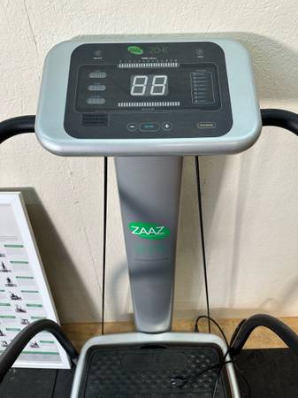 ZAAZ 20K Vibration Plate Exercise Machine. $2400 Brand new #0148