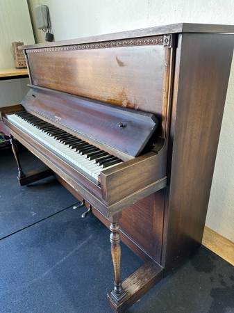 Baldwin Monarch Chicago Upright Piano #0285