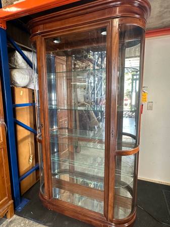 Curved Glass Hardwood Display / Curio Cabinet with Light #0360