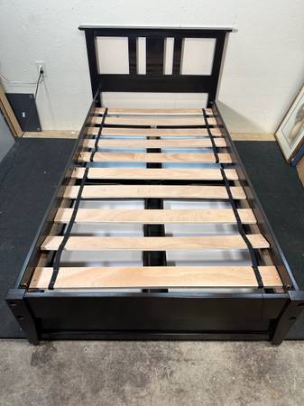 Dark Mission Style Wooden Bed Frame Twin with Rolling Storage Drawers #0152