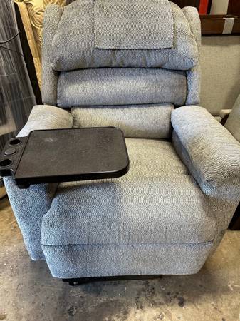 Golden Technologies Power Lift Recliner Chair #0252