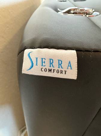 Sierra Comfort Portable Massage Table #0609