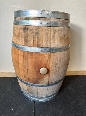 Authentic 60gal Wooden Barrel Whiskey/Wine Barrel with Rich Xiberta Plug #0147