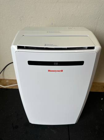 Honeywell MN10CESWW Portable Air Conditioner 10,000 BTU #0340