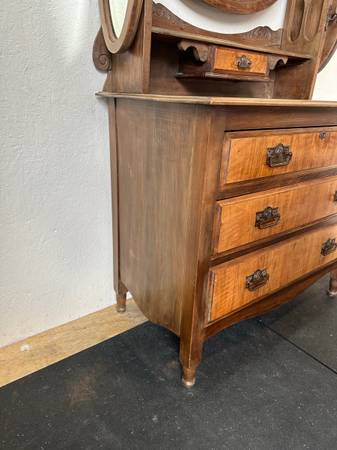 Antique Walnut Triple Mirror Solid Wood Vanity Dresser with Dovetail Woodworking #0247