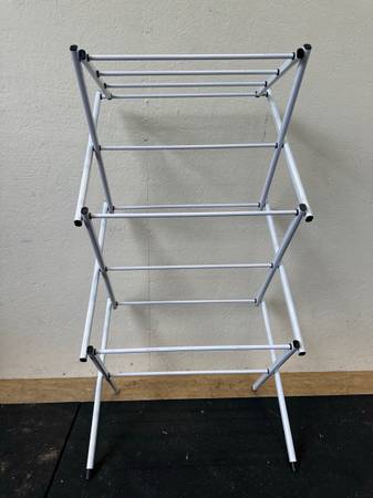 Folding and Extendable Metal Clothes Dryer #0315