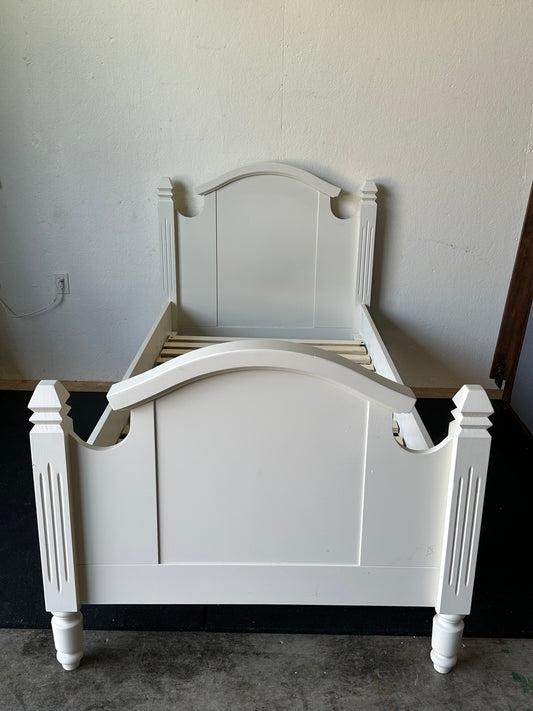 Classic White Wooden Twin Bed Frame #0404