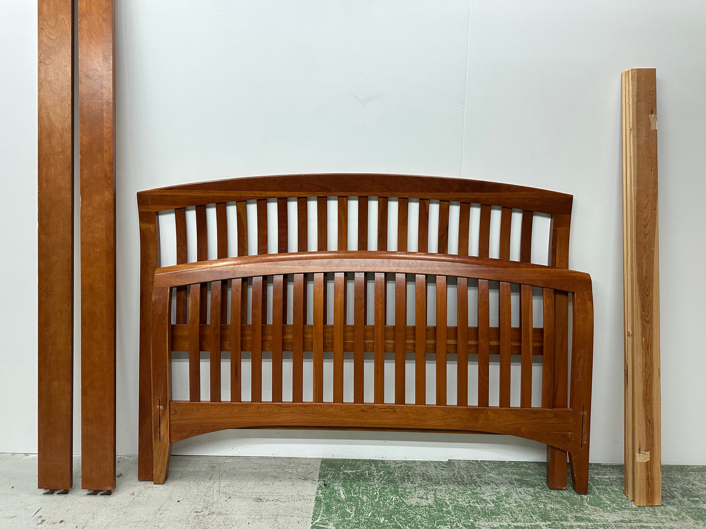 Solid Wood Queen Bed #1003