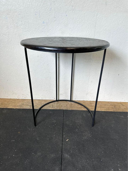 Round Metal Base Side Table #0663