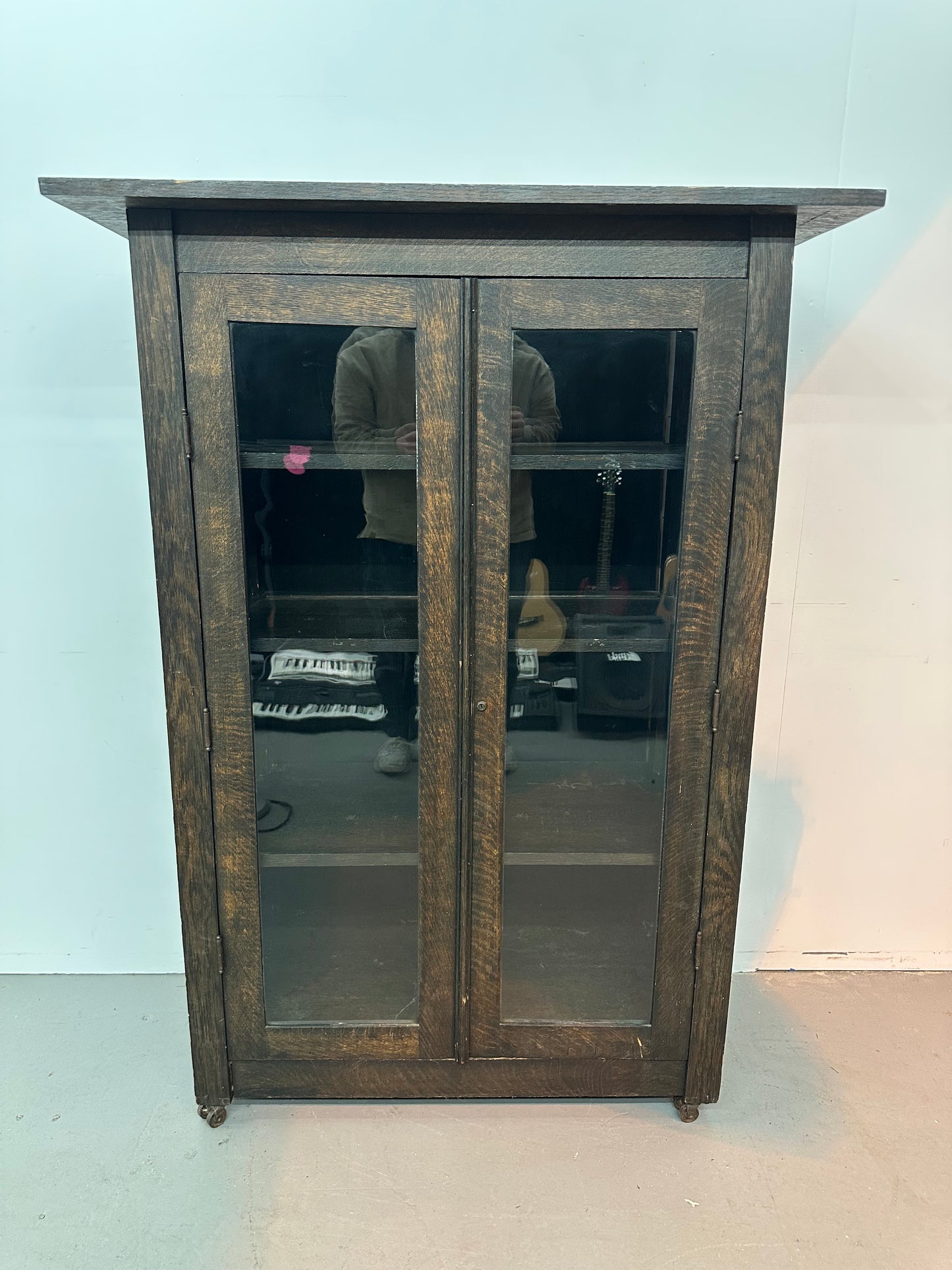 Antique Solid Wood Curio Cabinet #1073