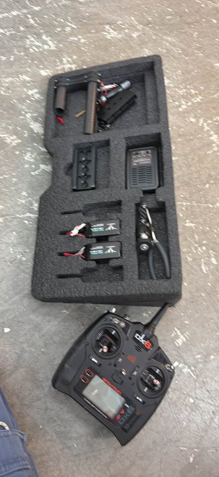 Freefly Movi M10 Camera Stabilizer with Spektrum DX6i Remote and Carrying Case