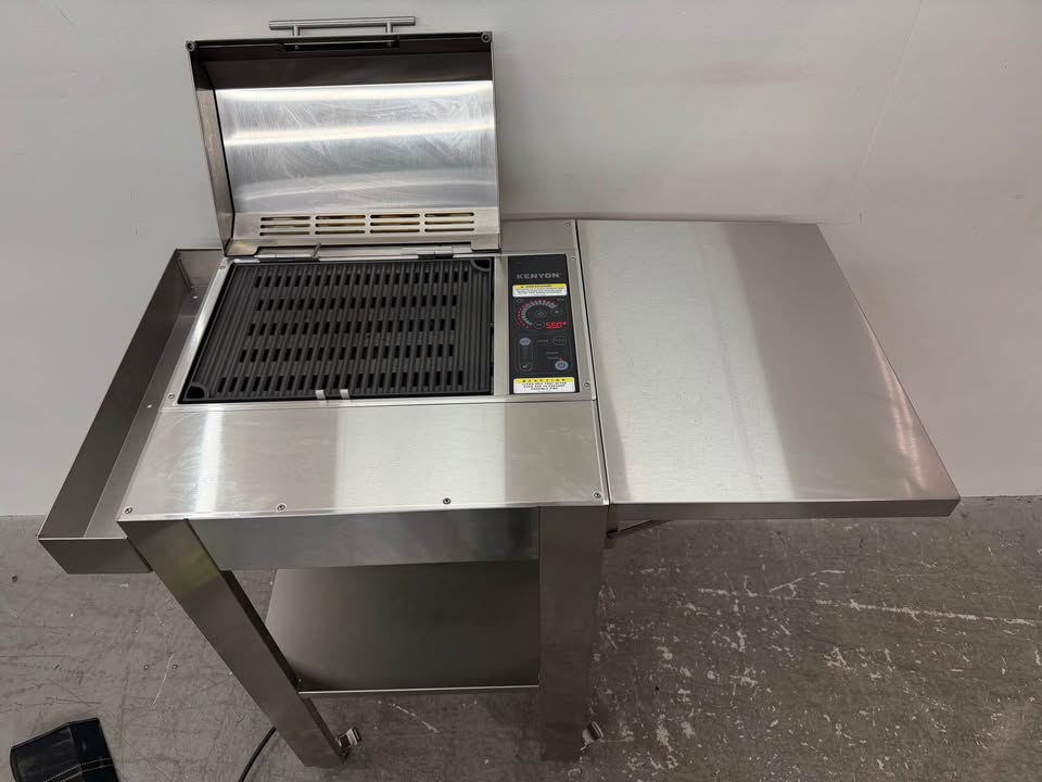 Kenyon Electric 120v Stainless Grill