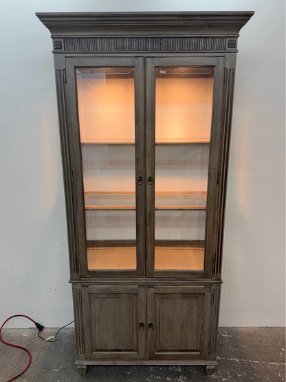 Ethan Allen Display Small China Hutch With Lights and Storage #2367