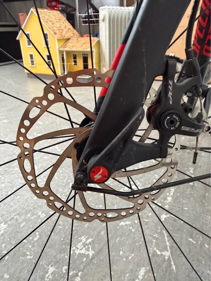 Specialized Diverge E5 Road Bike 61Cm