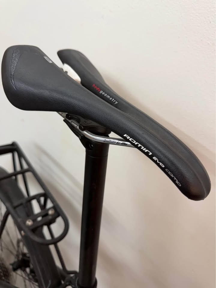 Specialized Diverge E5 Road Bike 61Cm
