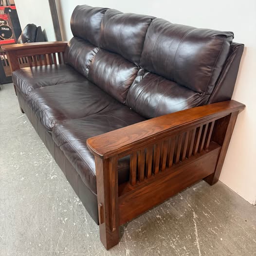 Ashley Mission Style Leather Sofa/Loveseat And Recliner #2490