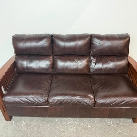 Ashley Mission Style Leather Sofa/Loveseat And Recliner #2490