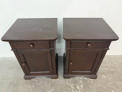 Stanley Furn Dark Wood Dovetail Drawer Nightstands #2493