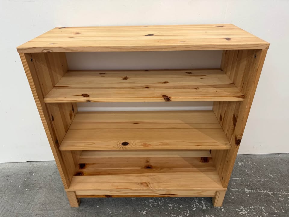 Pine Wood 3-Shelf Bookcase #2554