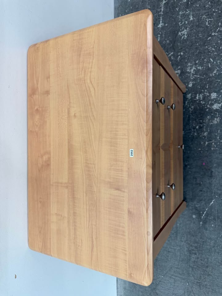 Light Faux Wood 3-Drawer Chest #2552