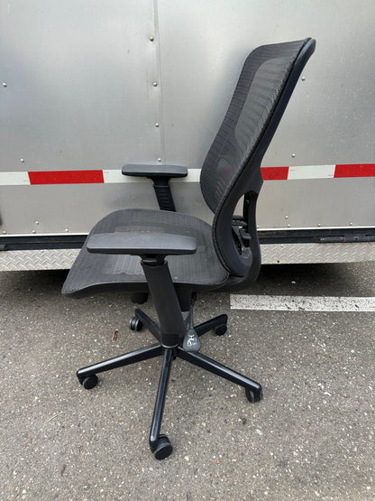 Kroy Mesh Adjustable Office Chair