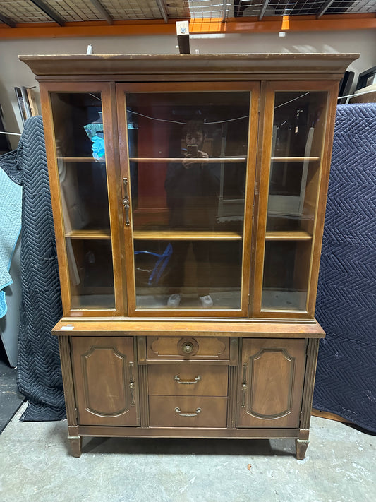 Stanley Mid Century Modern China Cabinet #0376