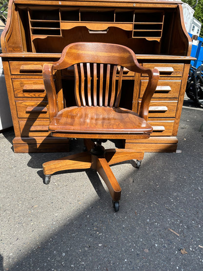 Jasper Cabinet Company Antique Oak Roll Top Desk and Chair #0756