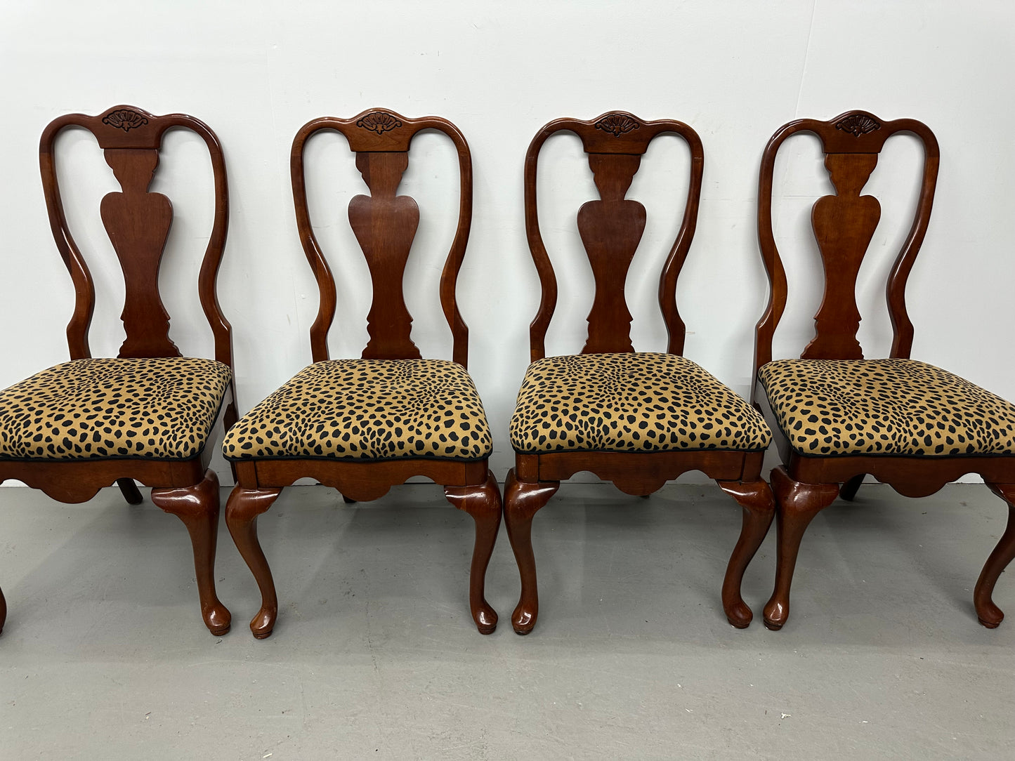 Set of 6 Queen Anne Style Solid Engraved Wood Splat Back Leopard Print Dining Chairs
