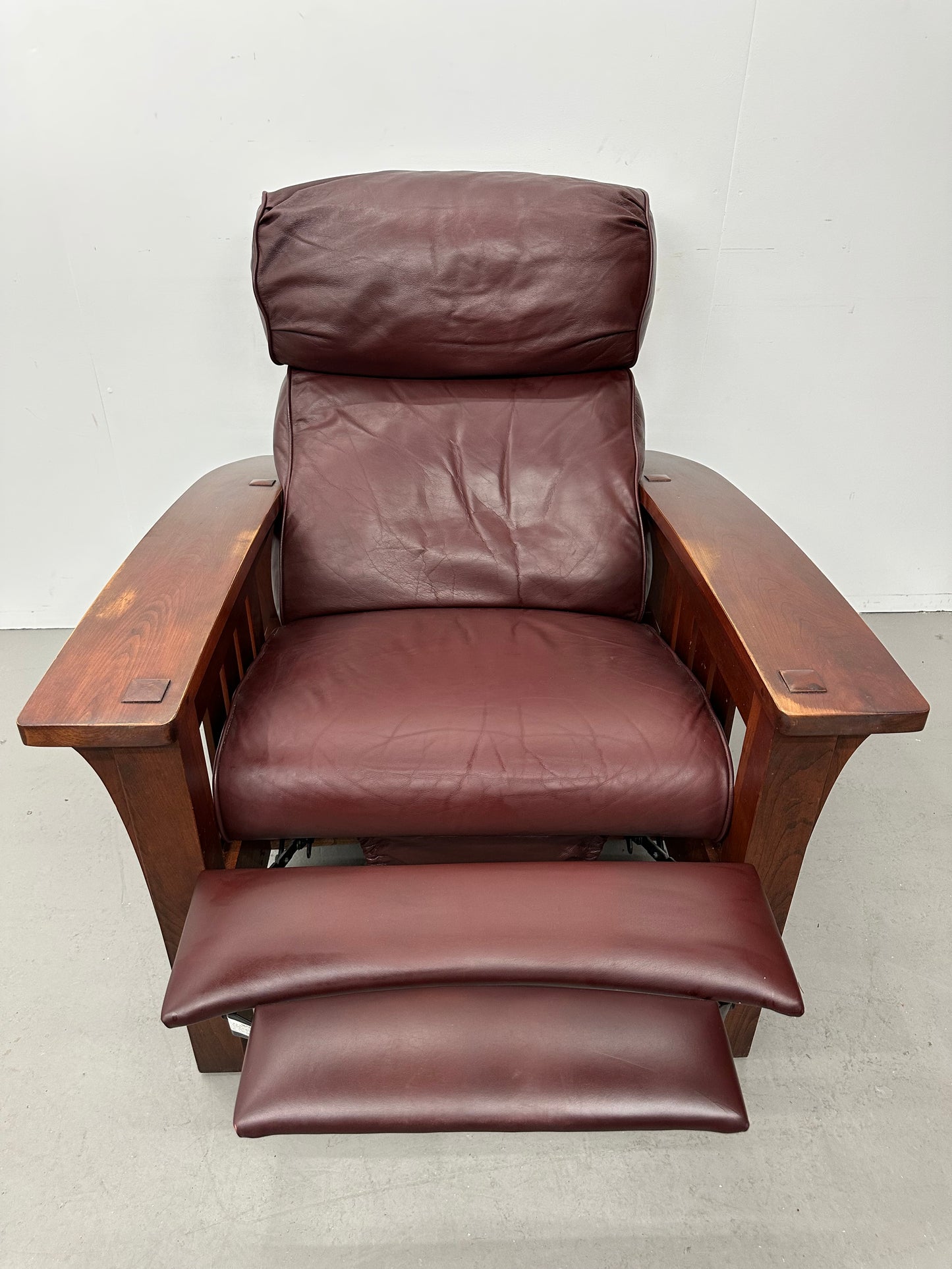Stickley Mission Oak Leather Recliner #1053