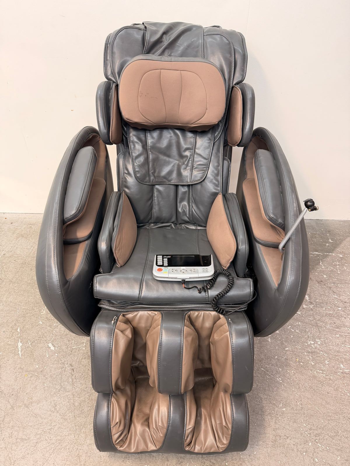Osaki Zero Gravity Full Body Massage Chair #2584