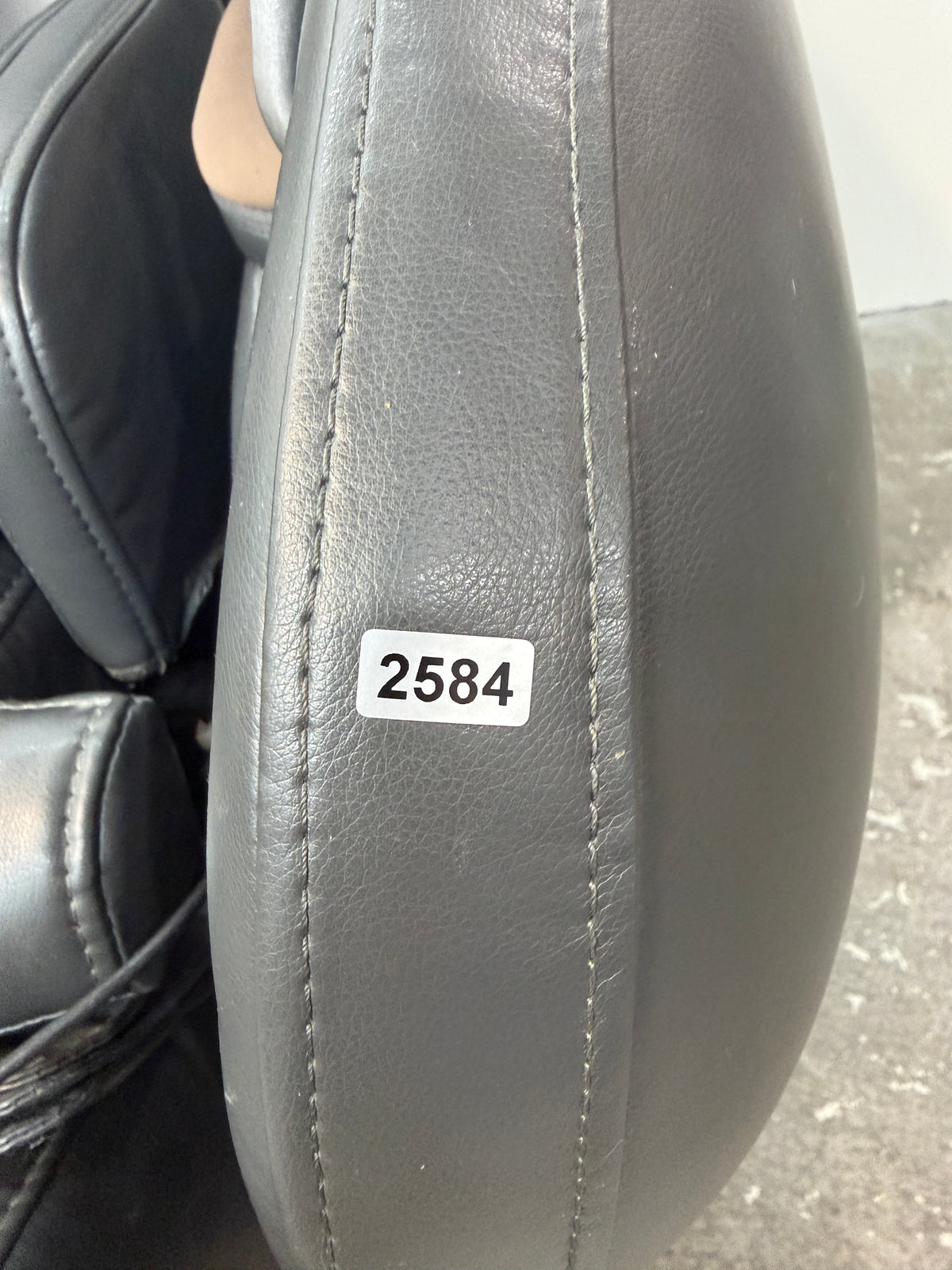 Osaki Zero Gravity Full Body Massage Chair #2584