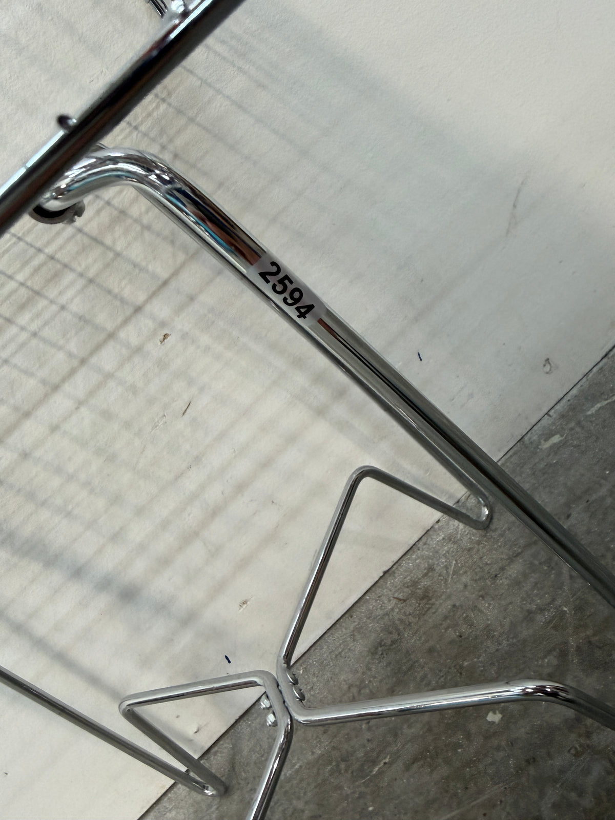 Chrome Wire Basket Side Table with Hairpin Legs #2594