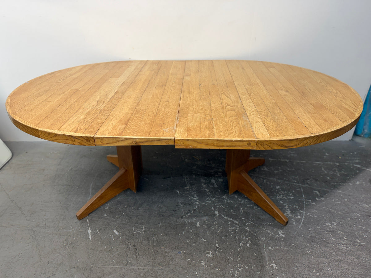 Oak Plank Top Round Pedestal Dining Table with Leaf #2620