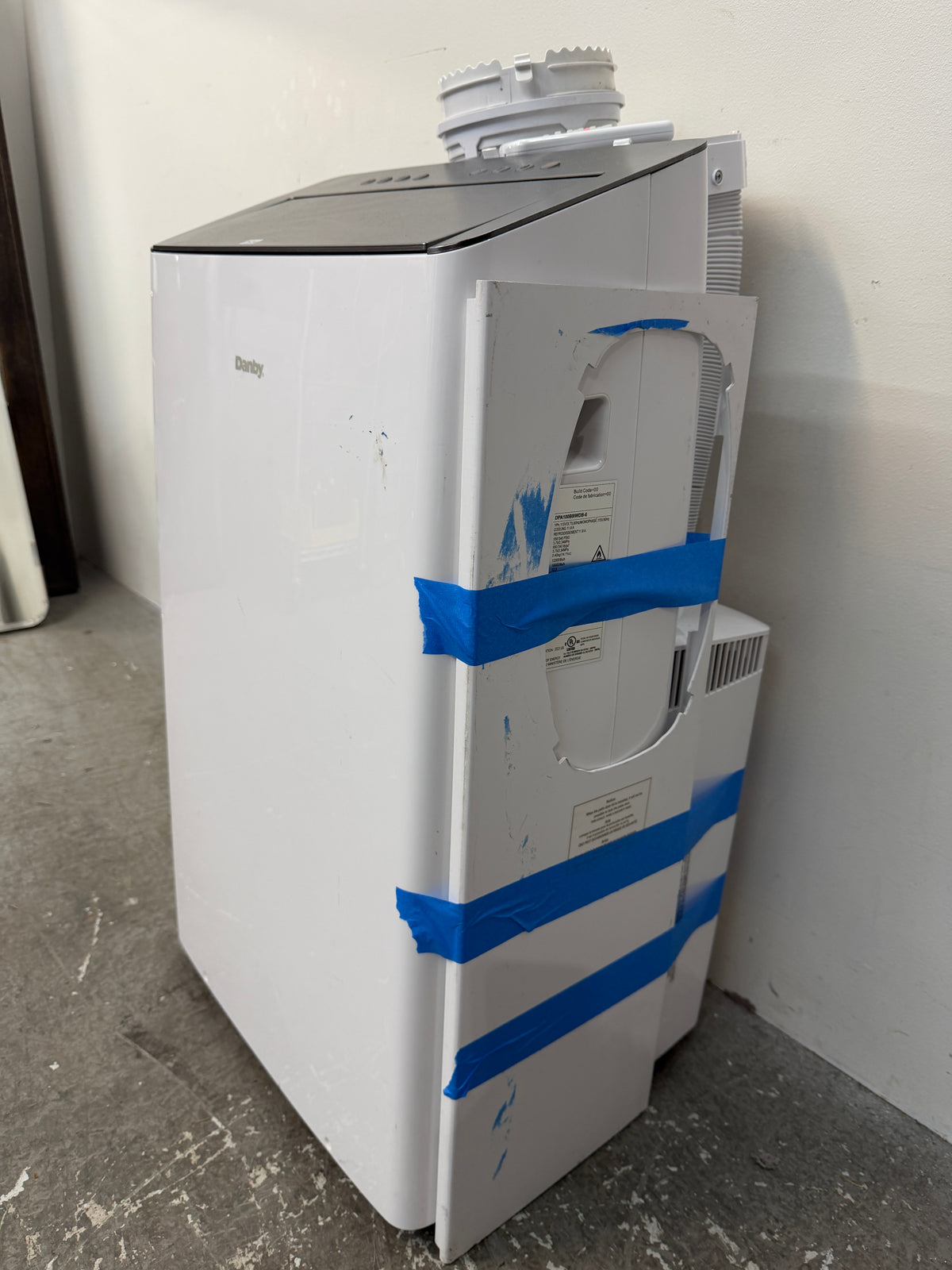 Danby 3-in-1 Portable Air Conditioner with Remote and Hose #2624