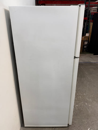 Whirlpool White Top-Freezer Refrigerator #2625