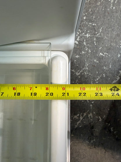 Whirlpool White Top-Freezer Refrigerator #2625