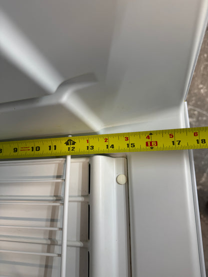 Whirlpool White Top-Freezer Refrigerator #2625