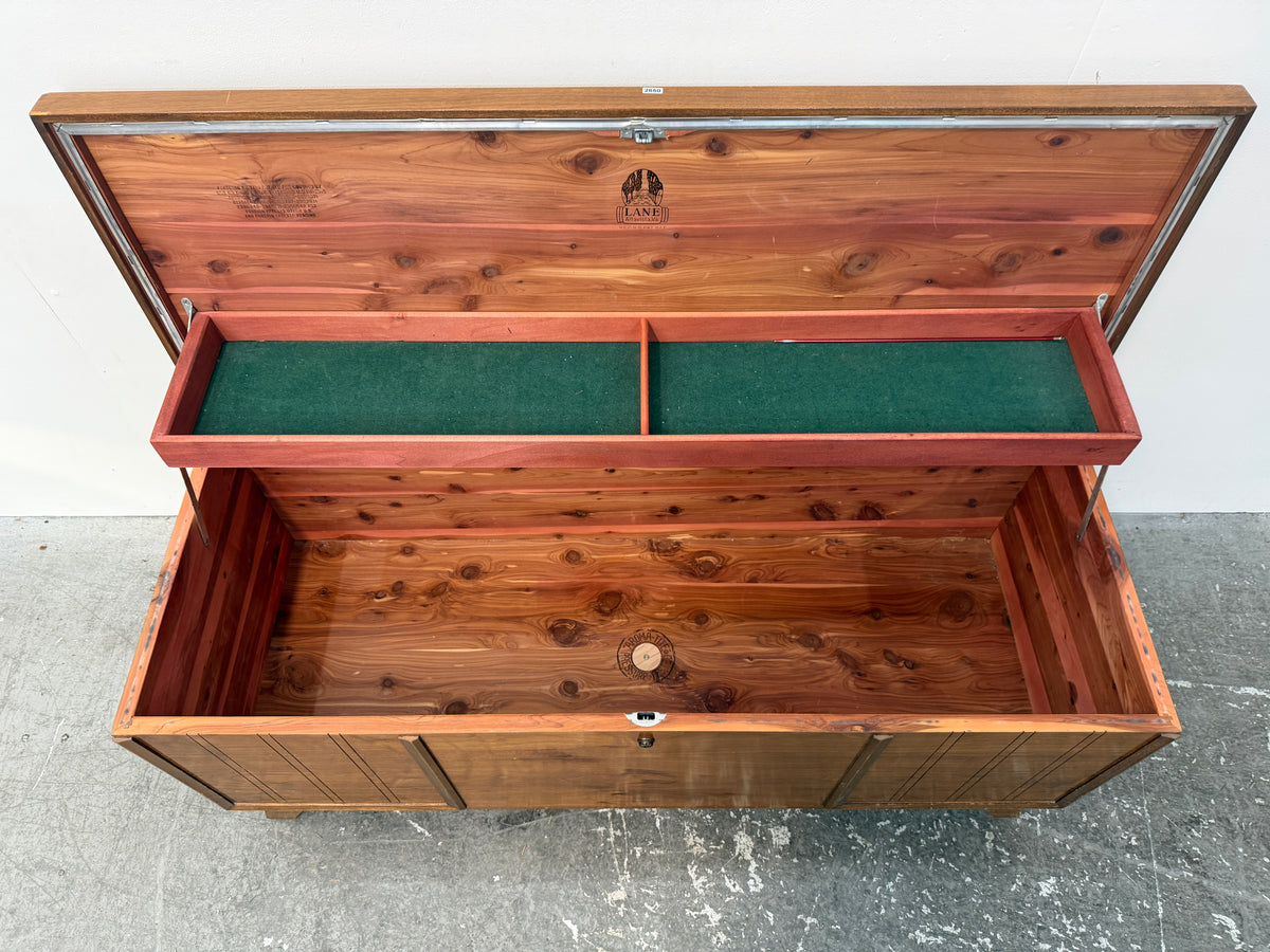 Lane Mid-Century Walnut Cedar Chest with Tray #2650