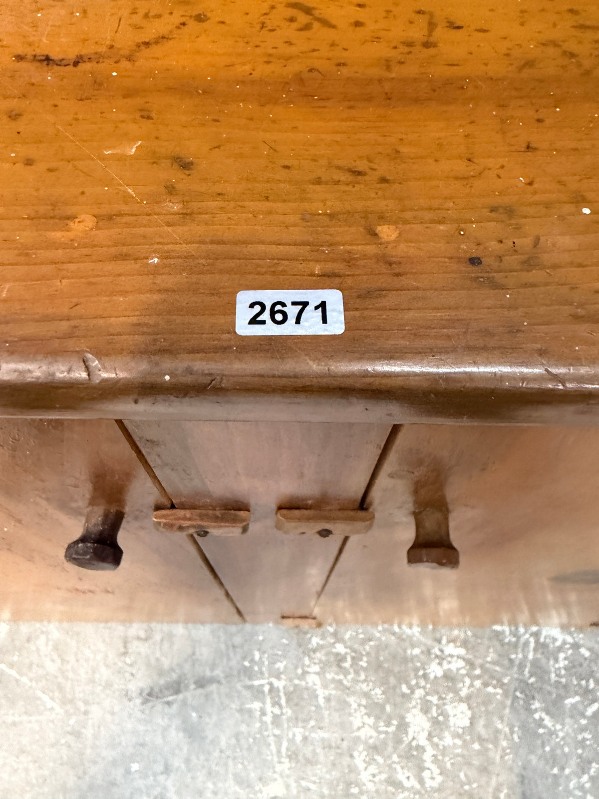 Knotty Pine Step-Back Cupboard with Scalloped Shelves #2671