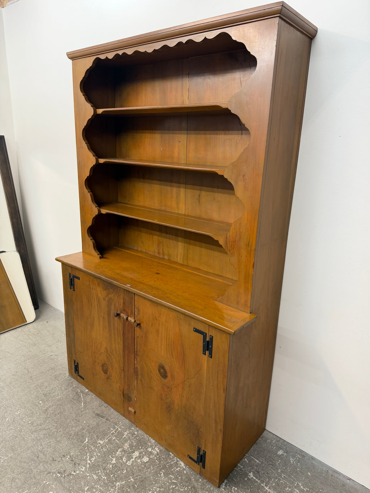 Knotty Pine Step-Back Cupboard with Scalloped Shelves #2671